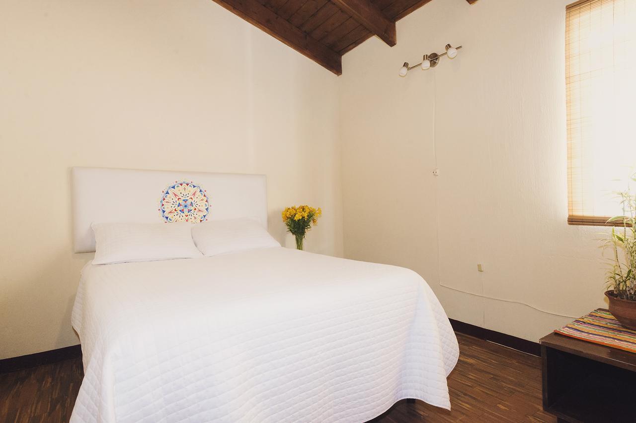 Quetzalroo Hostel Guatemala City Exterior photo