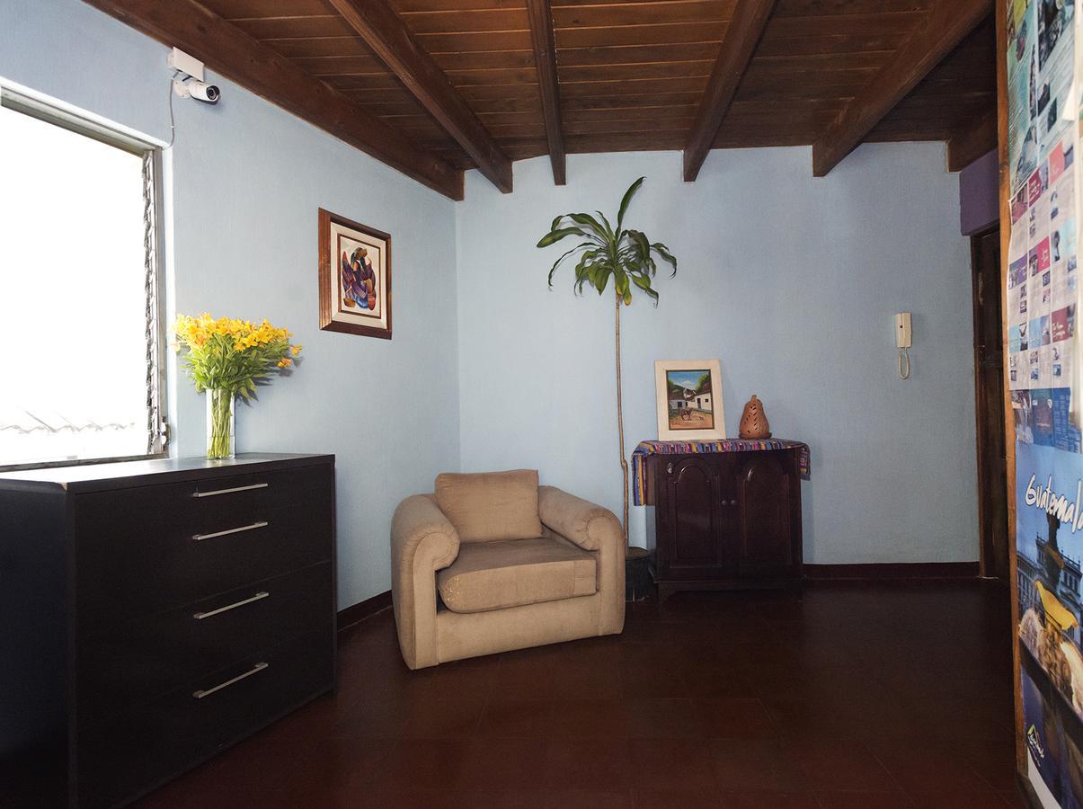 Quetzalroo Hostel Guatemala City Exterior photo